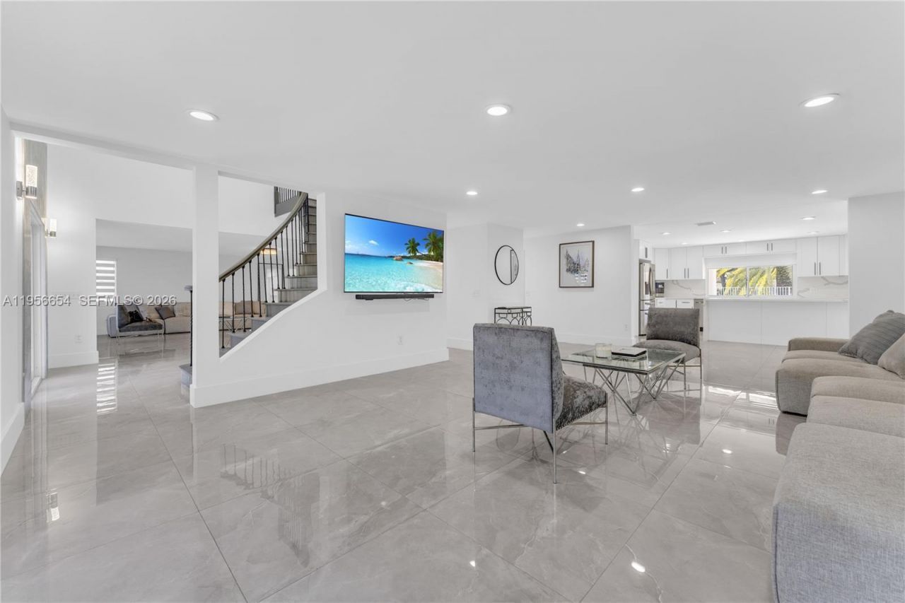 11824 SW 43rd Ct , Davie, FL 33330 Photo