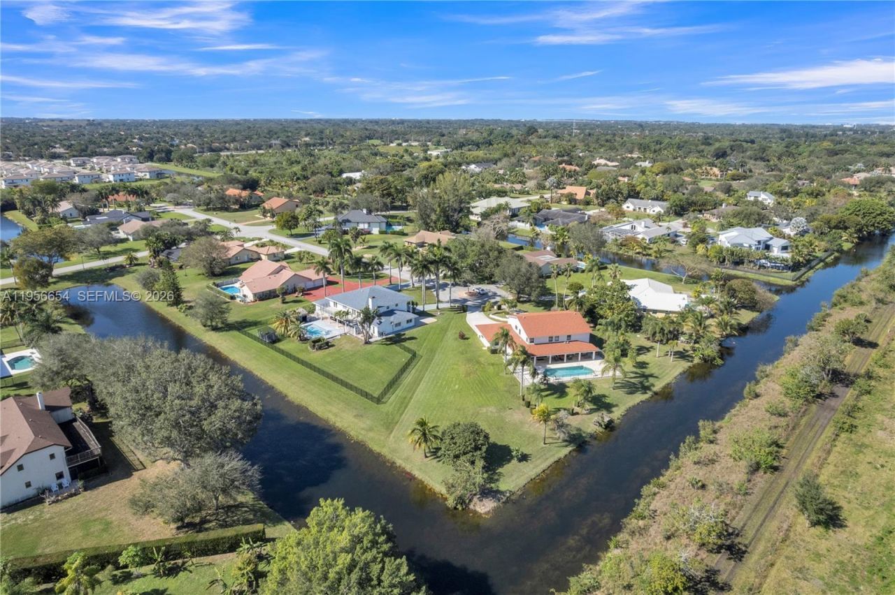 11824 SW 43rd Ct , Davie, FL 33330 Photo