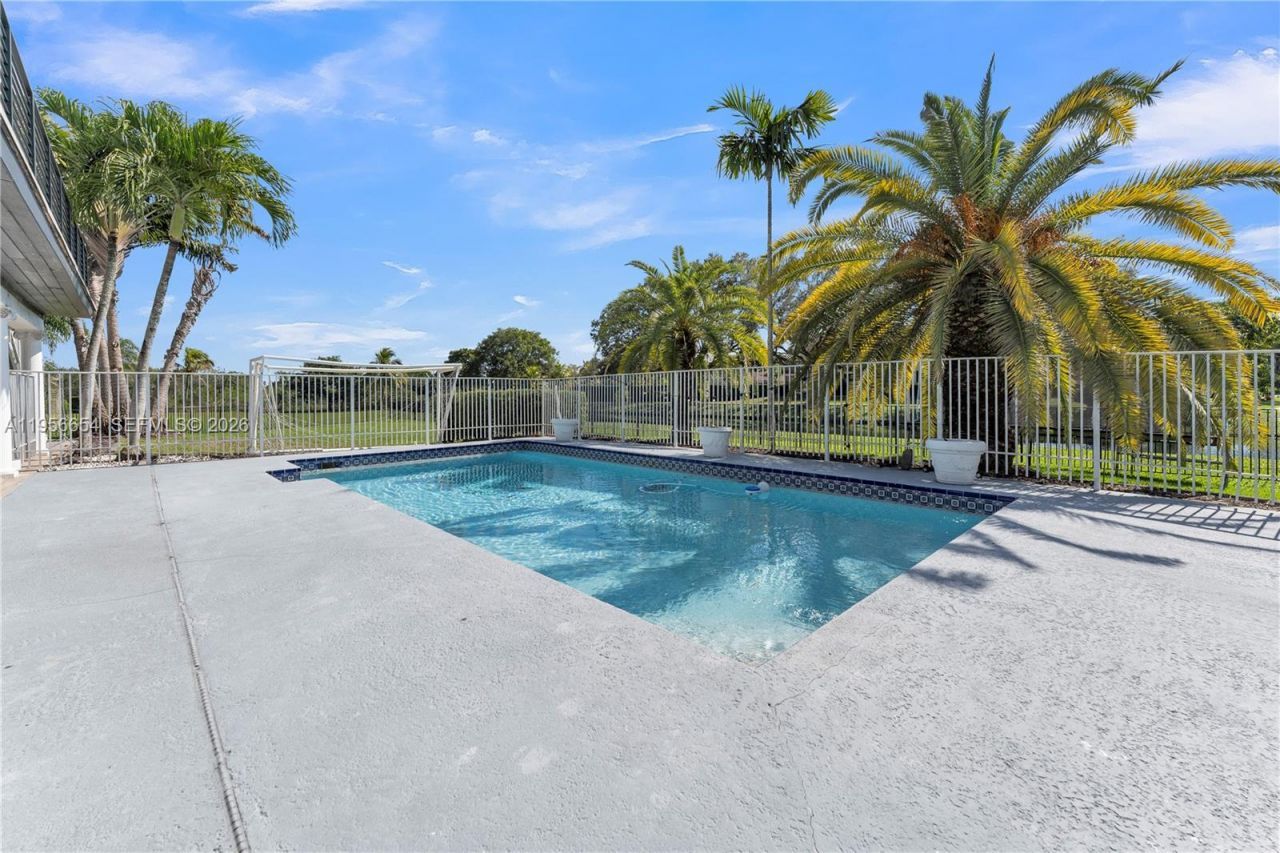 11824 SW 43rd Ct, Davie, FL 33330 Photo