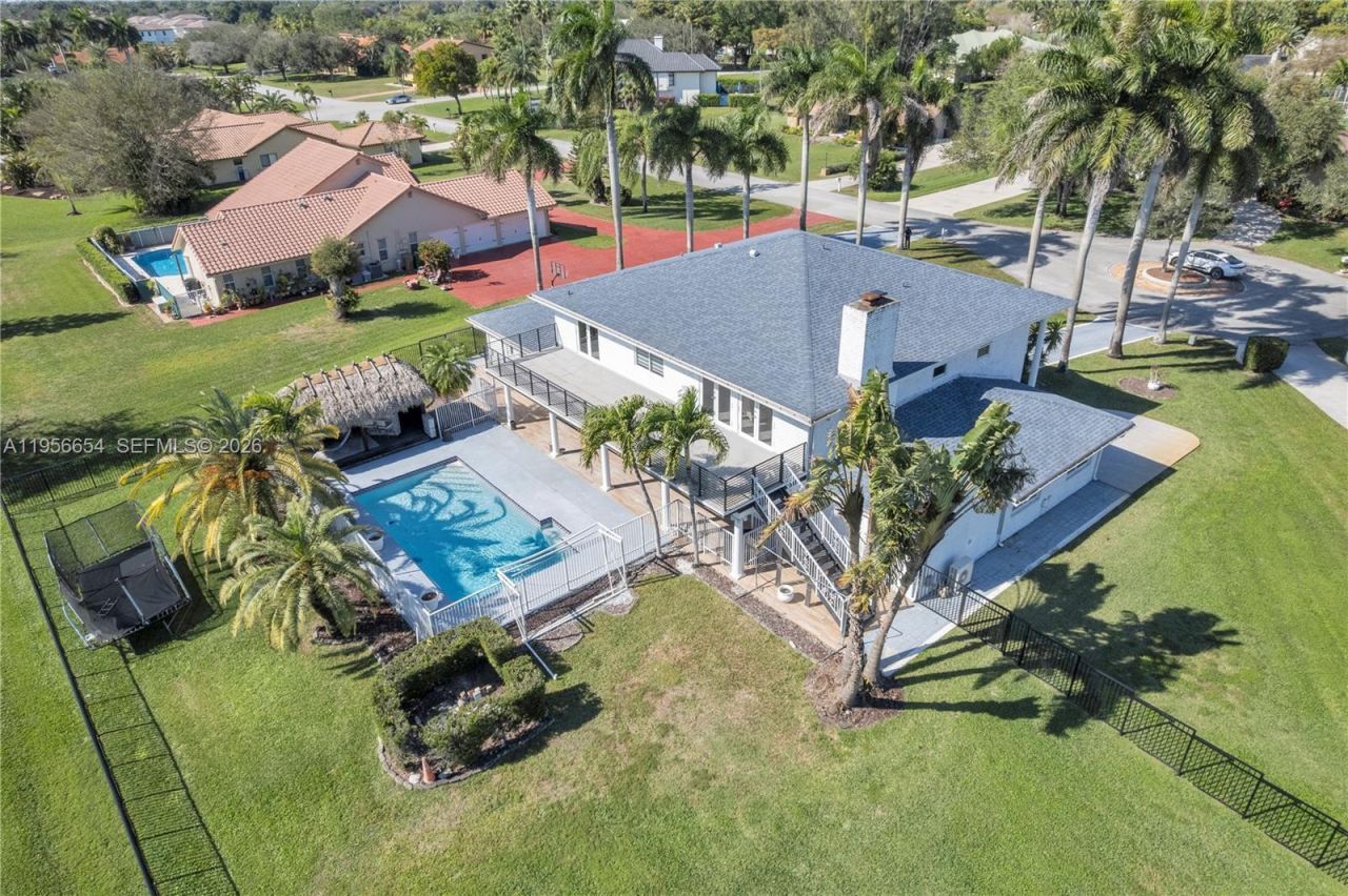 11824 SW 43rd Ct , Davie, FL 33330 Photo