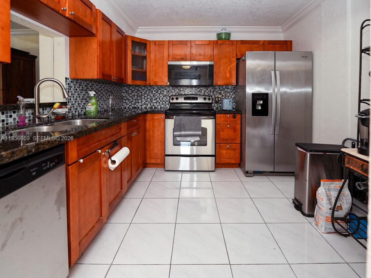 130 S Shore Dr, Unit 3C, Miami Beach, FL 33141 Photo