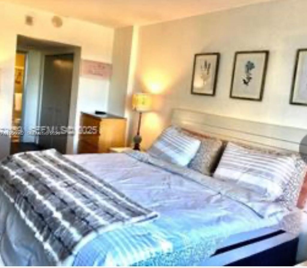 11111 Biscayne Blvd, Unit 4D, Miami, FL 33181 Photo