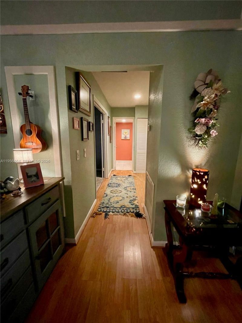 9360 S Chelsea Dr S, Plantation, FL 33324 Photo