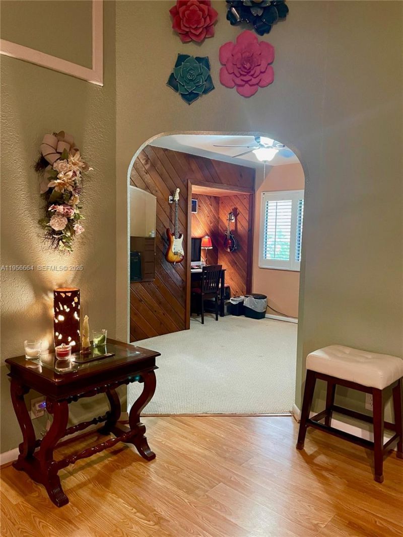 9360 S Chelsea Dr S, Plantation, FL 33324 Photo