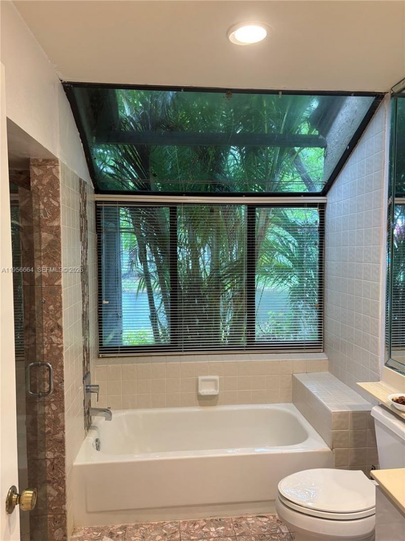 9360 S Chelsea Dr S, Plantation, FL 33324 Photo