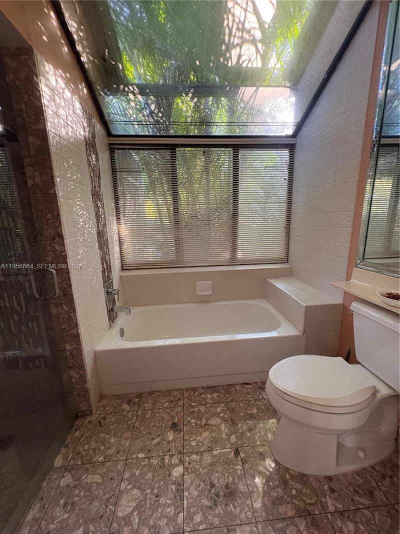 9360 S Chelsea Dr S, Plantation, FL 33324 Photo