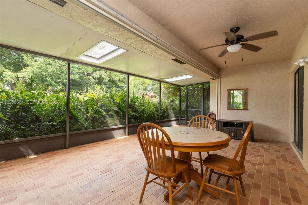 9360 S Chelsea Dr S, Plantation, FL 33324 Photo