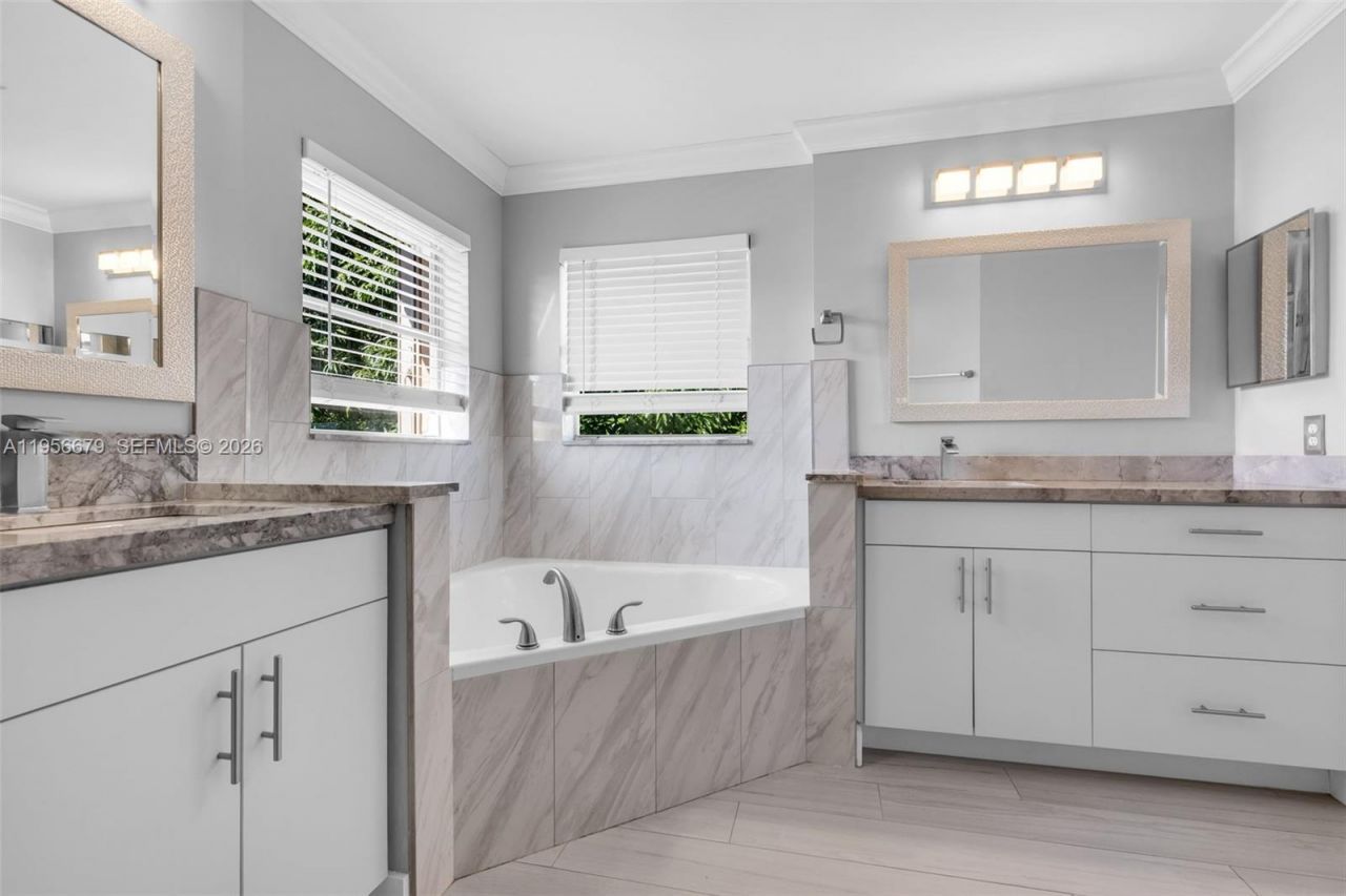 19249 NW 13th St, Pembroke Pines, FL 33029 Photo