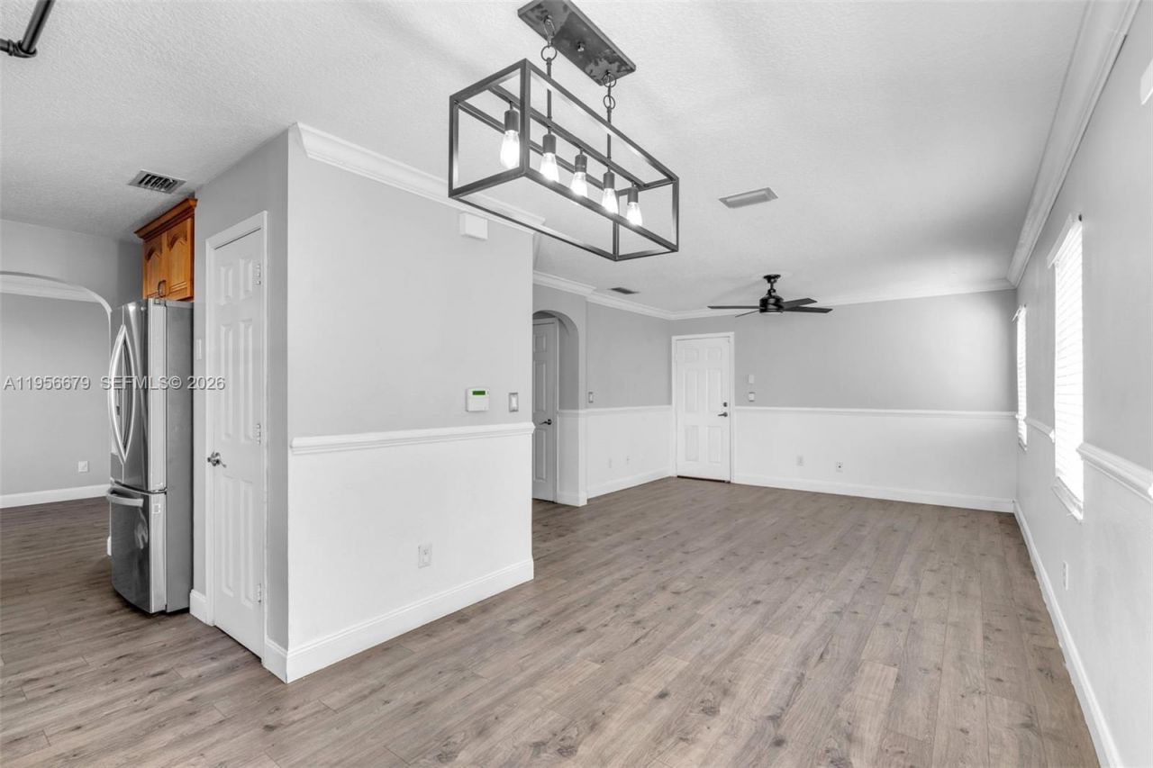 19249 NW 13th St, Pembroke Pines, FL 33029 Photo