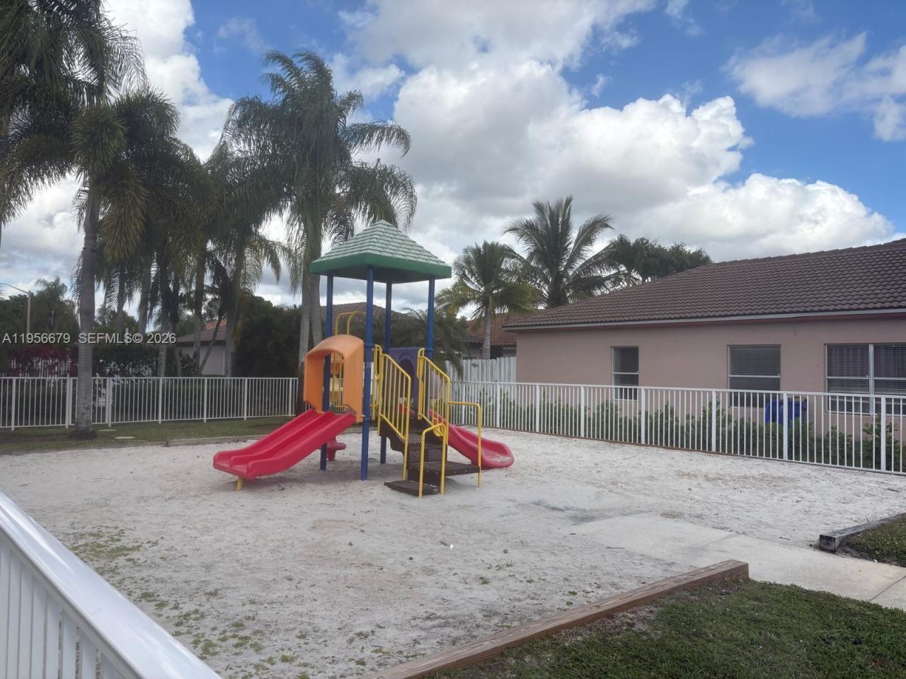 19249 NW 13th St, Pembroke Pines, FL 33029 Photo