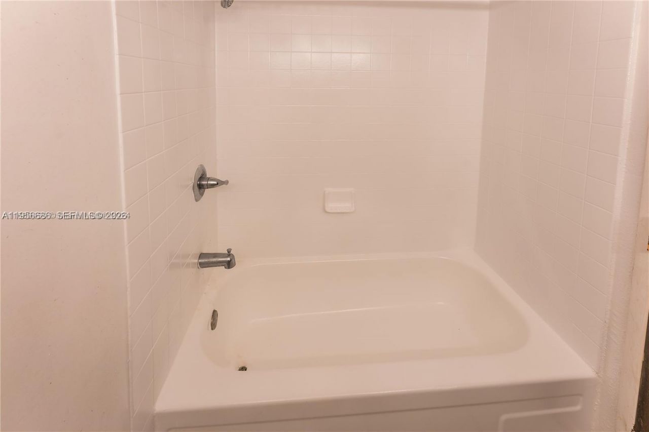 16450 NW 2nd Ave , Unit 103, Miami, FL 33169 Photo