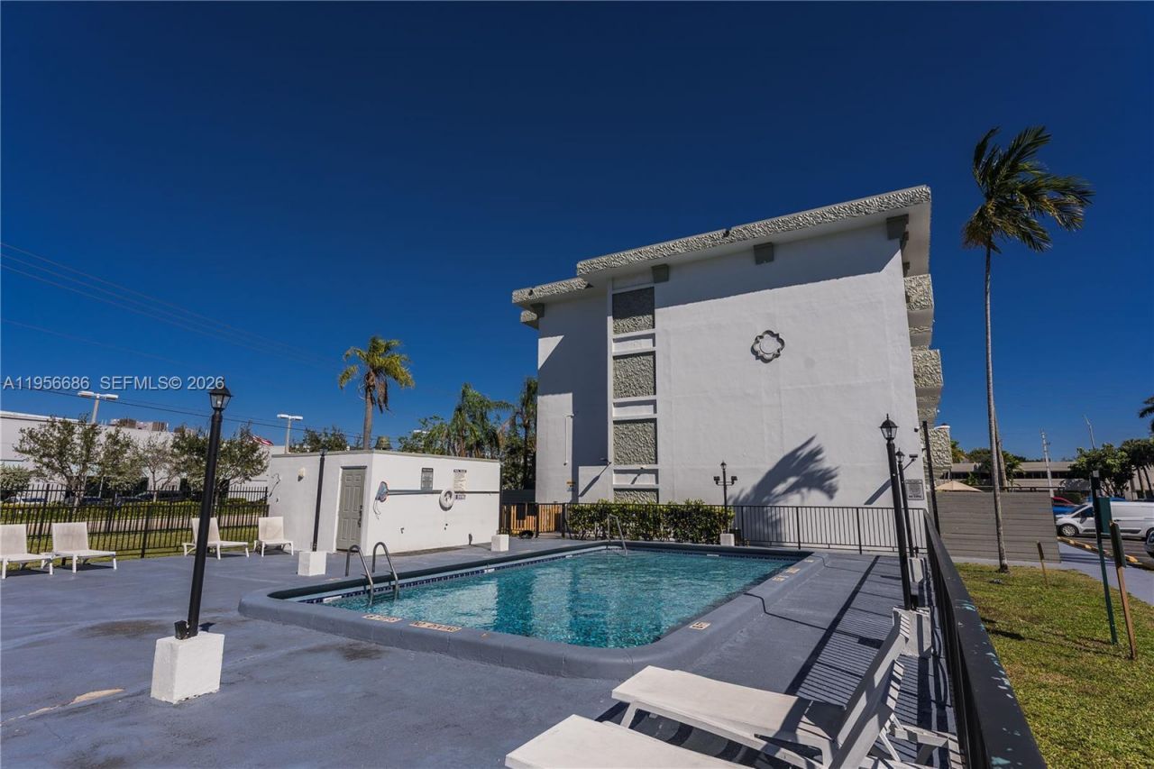 16450 NW 2nd Ave , Unit 103, Miami, FL 33169 Photo