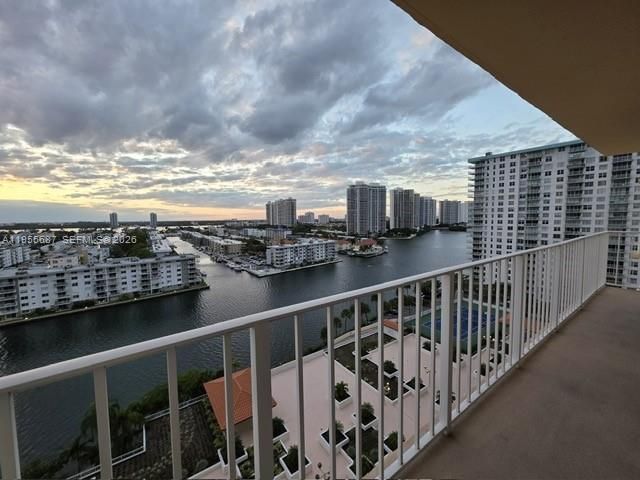 290 174th St, Unit 1503, Sunny Isles Beach, FL 33160 Photo