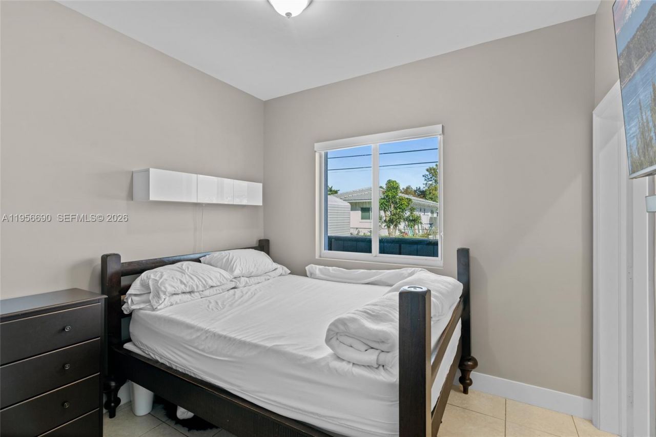 12045 NW 20th Ave, Miami, FL 33167 Photo