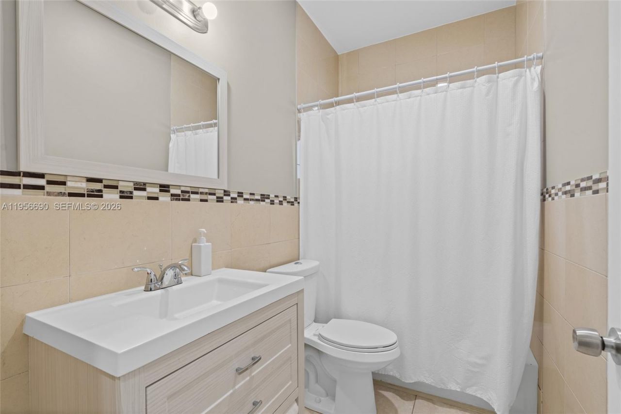 12045 NW 20th Ave, Miami, FL 33167 Photo