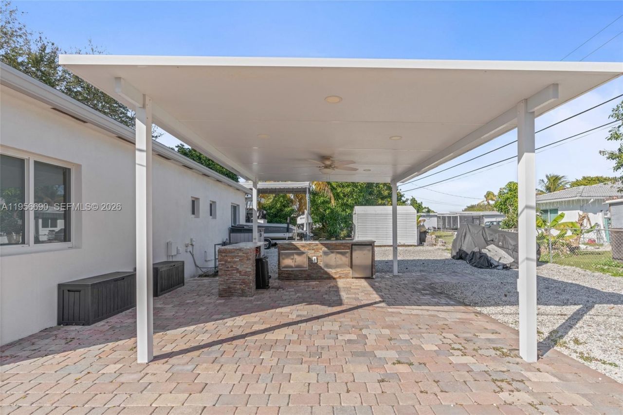 12045 NW 20th Ave, Miami, FL 33167 Photo