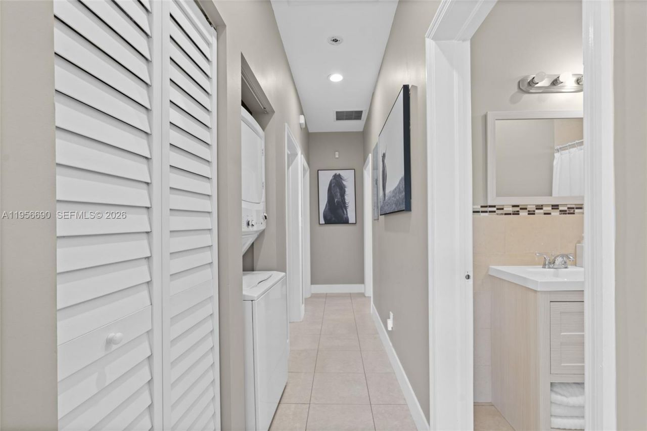 12045 NW 20th Ave, Miami, FL 33167 Photo