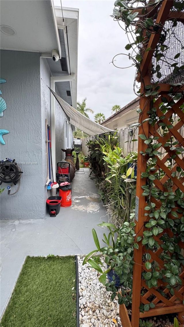 885 NE 3rd Ave, Homestead, FL 33030 Photo