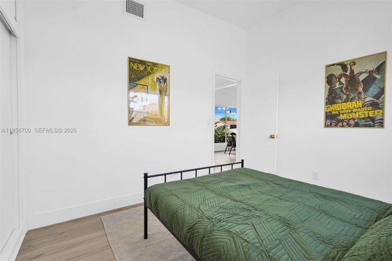 5730 SW 54th Ter, Davie, FL 33314 Photo