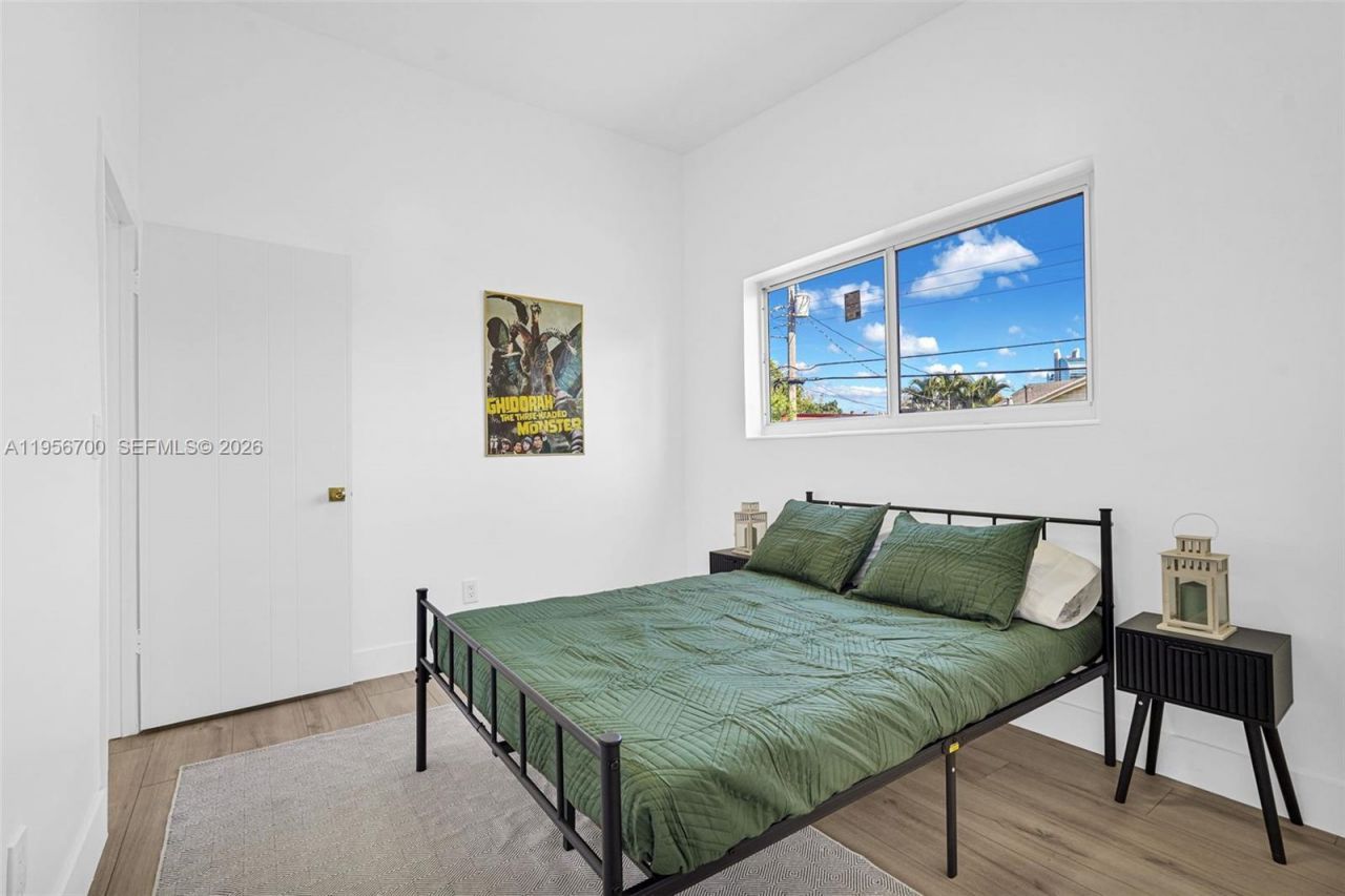 5730 SW 54th Ter, Davie, FL 33314 Photo