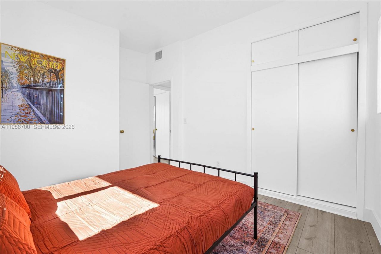 5730 SW 54th Ter, Davie, FL 33314 Photo