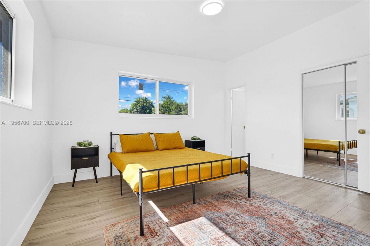 5730 SW 54th Ter, Davie, FL 33314 Photo