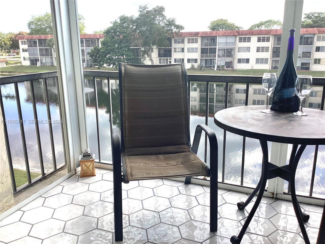 361 S Hollybrook Dr , Unit 305, Pembroke Pines, FL 33025 Photo