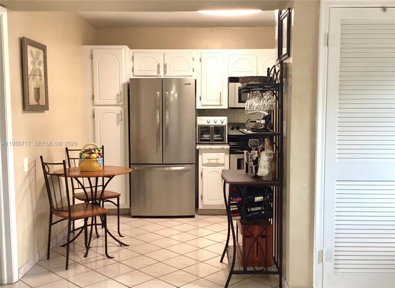 361 S Hollybrook Dr , Unit 305, Pembroke Pines, FL 33025 Photo