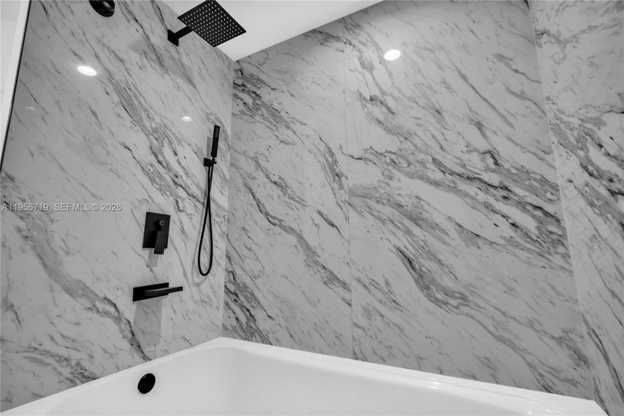 3405 Emerald Oaks Dr, Unit 207, Hollywood, FL 33021 Photo