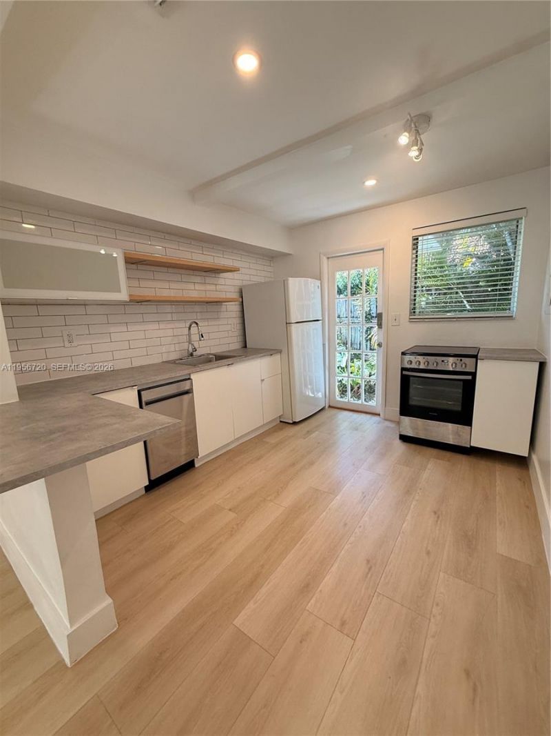 2538 SW 11th St, Unit 2, Miami, FL 33135 Photo