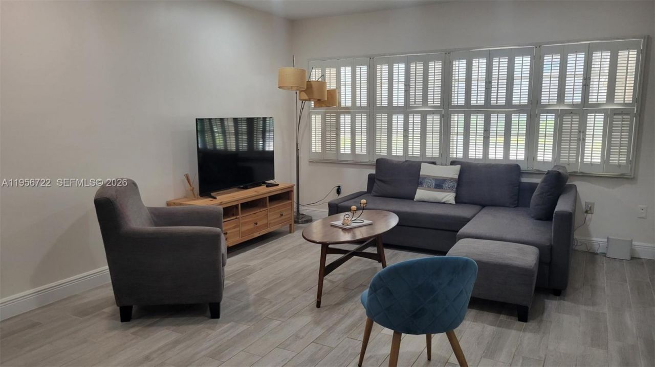 1965 S Ocean Dr, Unit ME, Hallandale Beach, FL 33009 Photo