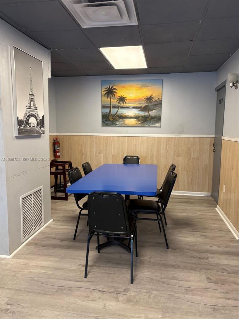 8401 NW South River Dr, Medley, FL 33166 Photo