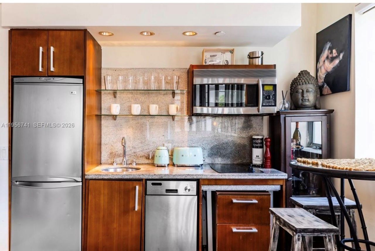 1036 Ocean Dr , Unit B201, Miami Beach, FL 33139 Photo