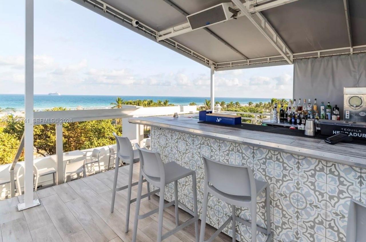 1036 Ocean Dr , Unit B201, Miami Beach, FL 33139 Photo