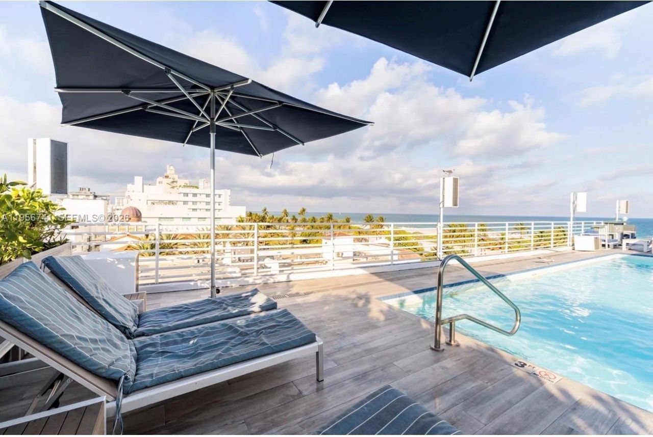 1036 Ocean Dr, Unit B201, Miami Beach, FL 33139 Photo
