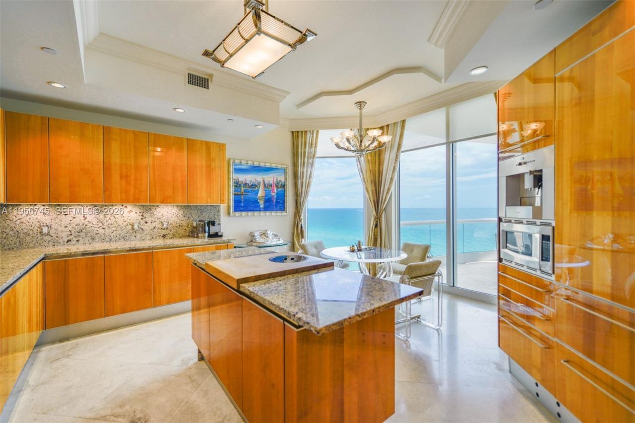 16051 Collins Ave, Unit 1104, Sunny Isles Beach, FL 33160 Photo