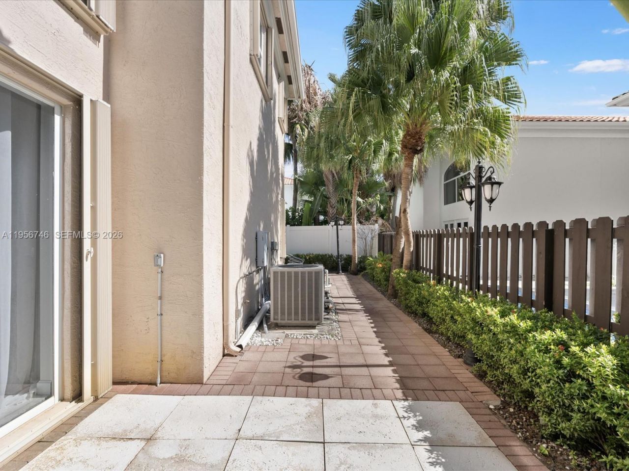 3960 194th Trl , Sunny Isles Beach, FL 33160 Photo