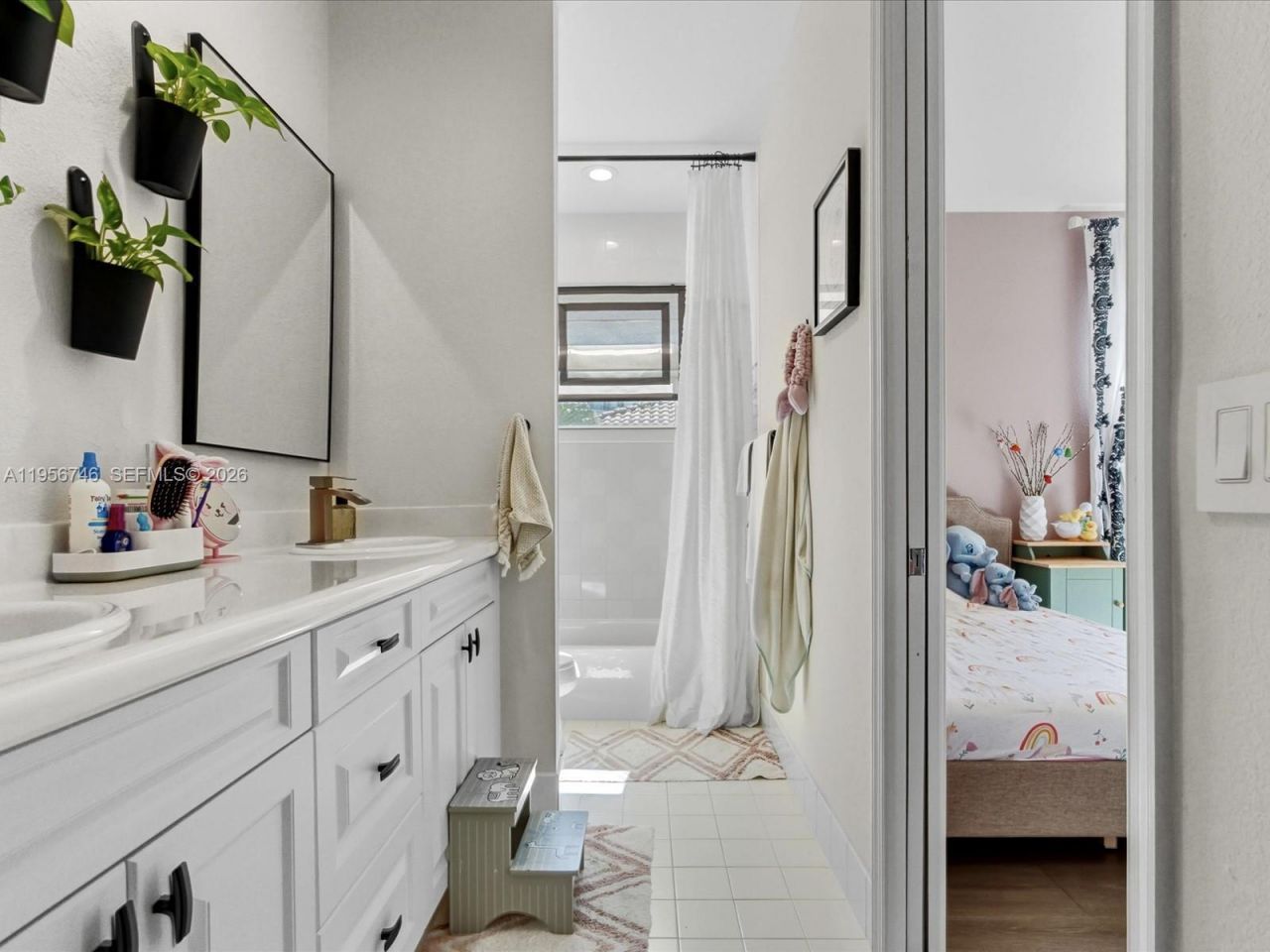 3960 194th Trl , Sunny Isles Beach, FL 33160 Photo