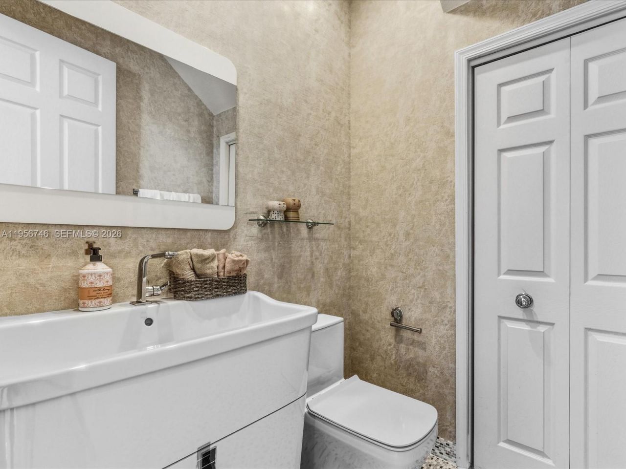 3960 194th Trl , Sunny Isles Beach, FL 33160 Photo