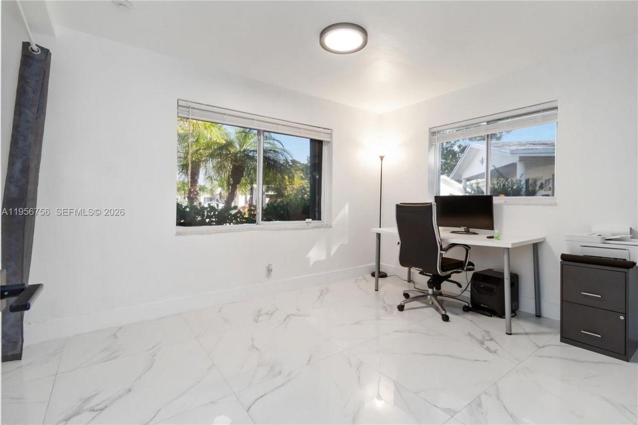 2502 NW 48th St, Tamarac, FL 33309 Photo