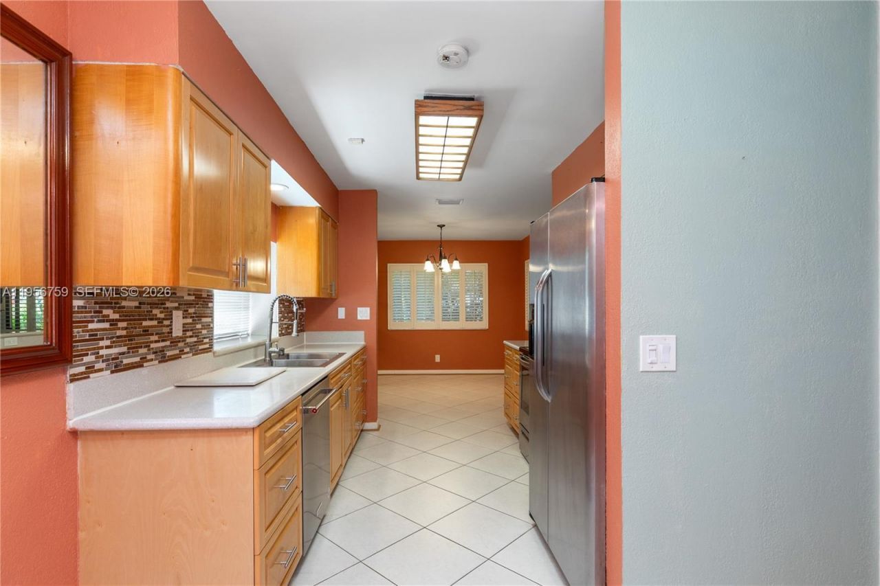 9360 S Chelsea Dr S, Plantation, FL 33324 Photo