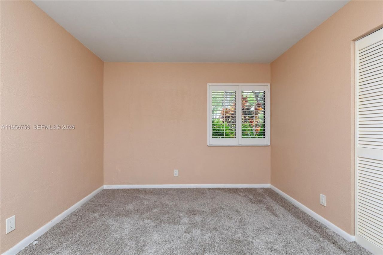 9360 S Chelsea Dr S, Plantation, FL 33324 Photo