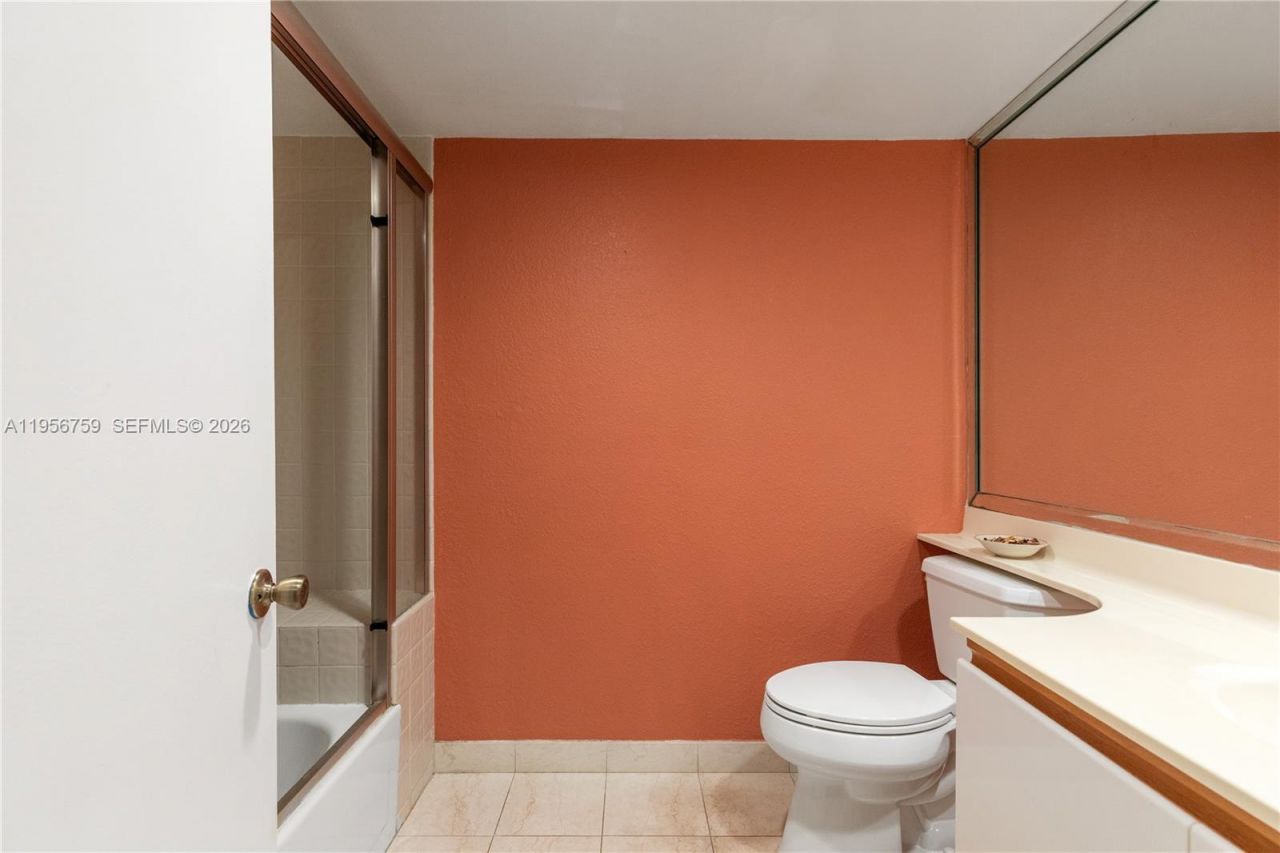 9360 S Chelsea Dr S, Plantation, FL 33324 Photo