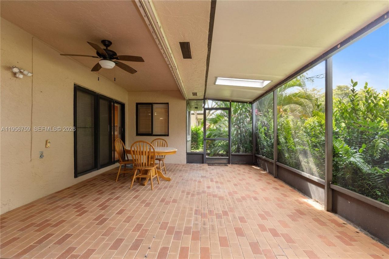 9360 S Chelsea Dr S, Plantation, FL 33324 Photo