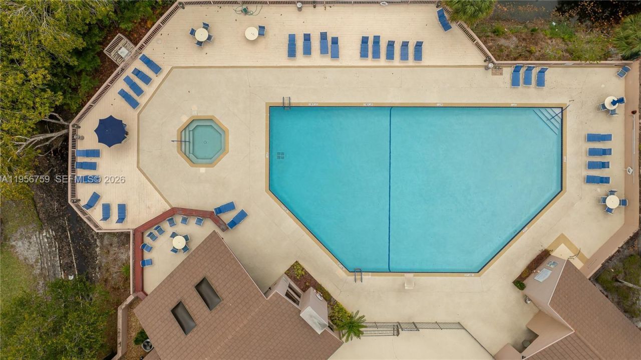 9360 S Chelsea Dr S, Plantation, FL 33324 Photo