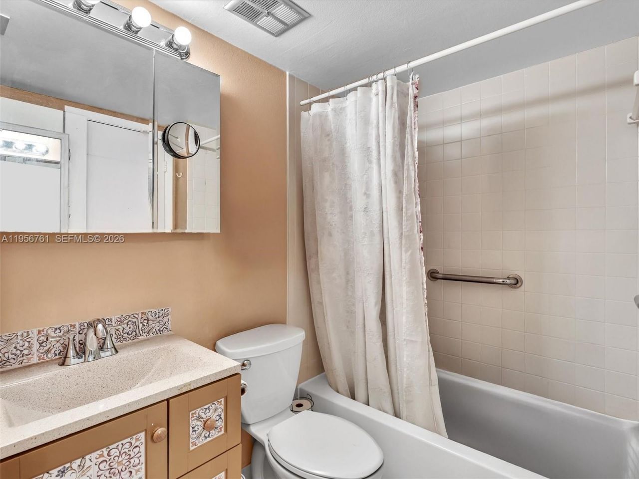 2350 Elm Ct, Pembroke Pines, FL 33026 Photo