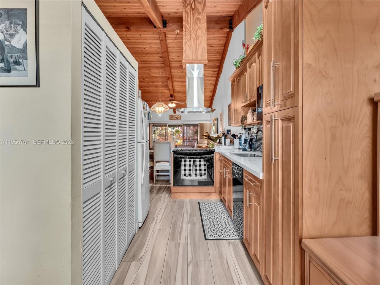 2350 Elm Ct, Pembroke Pines, FL 33026 Photo