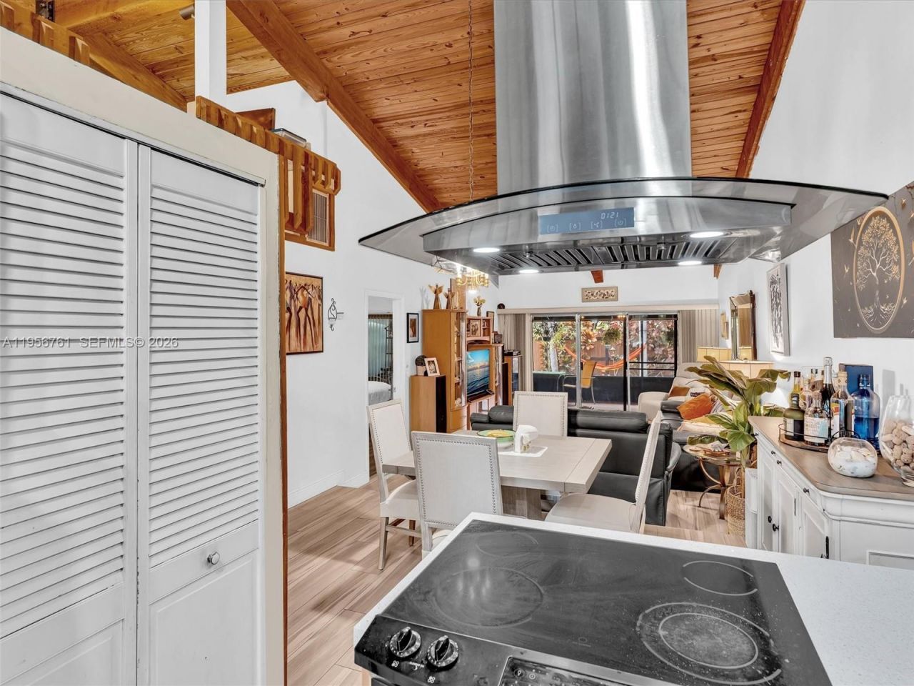 2350 Elm Ct, Pembroke Pines, FL 33026 Photo