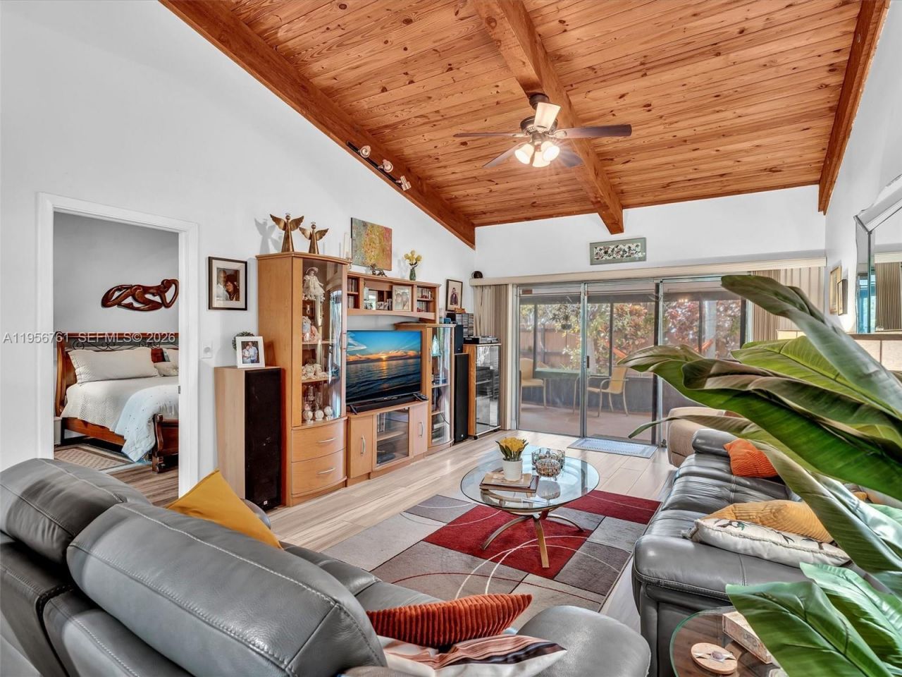 2350 Elm Ct, Pembroke Pines, FL 33026 Photo