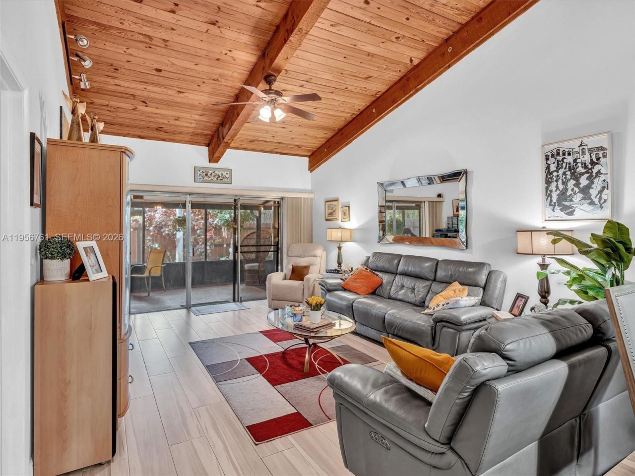 2350 Elm Ct, Pembroke Pines, FL 33026 Photo